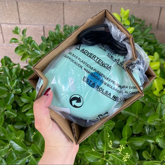 Dash Mint Cute Mini Waffle Maker Kitchen Appliance - Picture 5 of 5